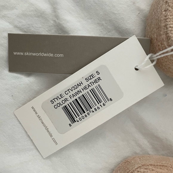 skin. Terry Slippers - NWT - Picture 4 of 5